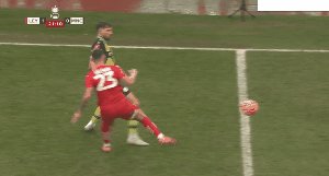 开云娱乐-【足总杯】德布劳内替补建功 曼城2比1客胜莱顿东方