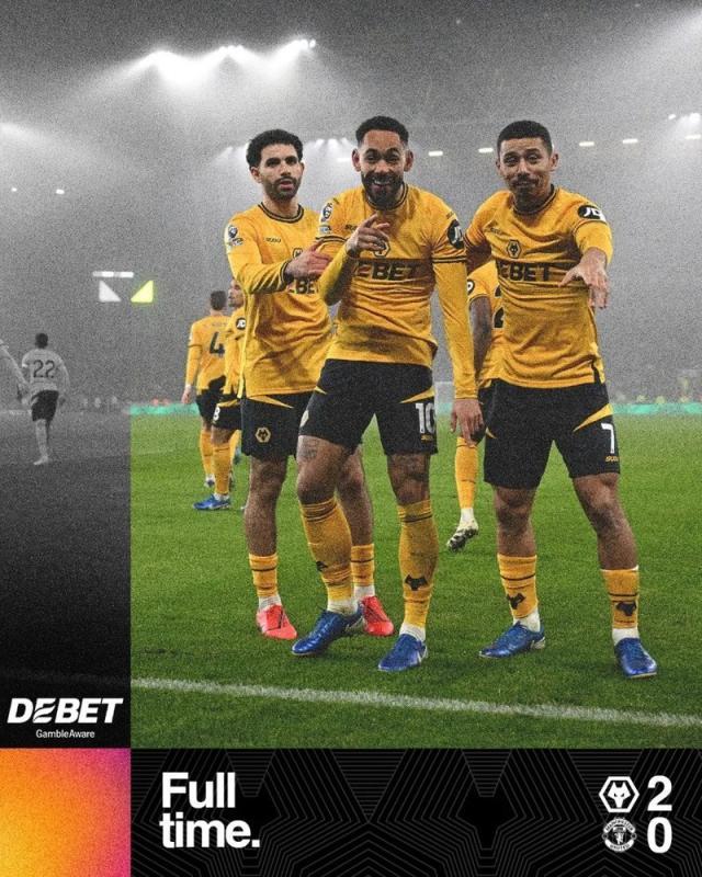 1735254105483094206.jpg kaiyun-【英超】B费红牌库尼亚角球直接破门,狼队2比0曼联