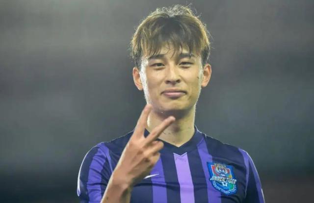 巴顿：兴奋期盼新赛季早点来 津门虎的目标先保级