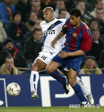 kaiyun-悲催的流星，16岁法甲当主力，21岁在国米要穿10号，30岁家暴